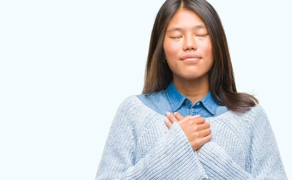 Jovem Mulher Asiática Vestindo Camisola Inverno Sobre Fundo Isolado Sorrindo — Fotografia de Stock