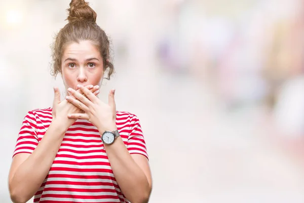 Schöne Brünette Lockige Haare Junges Mädchen Mit Lässigem Blick Über — Stockfoto