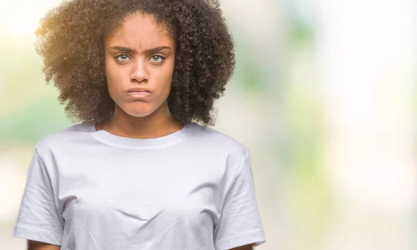 Jovem Afro Americana Sobre Fundo Isolado Cético Nervoso Franzindo Testa — Fotografia de Stock