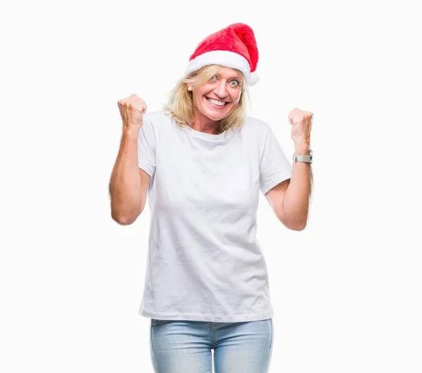 Светловолосая Женщина Средних Лет Рождественской Шляпе Изолированном Фоне Счастлива Взволнована — стоковое фото