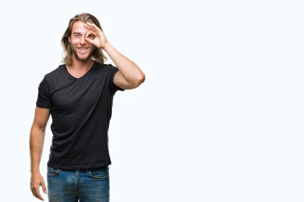 Jonge Knappe Man Met Lange Haren Geïsoleerde Achtergrond Doen Gebaar — Stockfoto