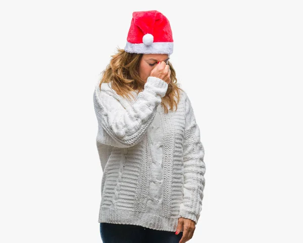 Mujer Hispana Mediana Edad Con Sombrero Navidad Sobre Fondo Aislado — Foto de Stock