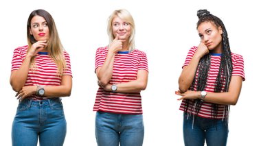 Kolaj giyen genç kadınların t-shirt çene düşünme hakkında soru, dalgın ifade üzerine el ile izole arka plan üzerinde çizgili. Düşünceli yüzüyle gülümsüyor. Şüphe kavramı.