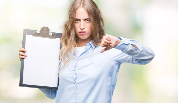 Beautiful Young Blonde Business Woman Holding Clipboard Isolated Background Angry — Stock Photo, Image