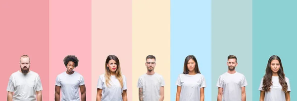 Kolaż Różnych Grup Etnicznych Sobie Biały Shirt Nad Kolorowy Białym — Zdjęcie stockowe