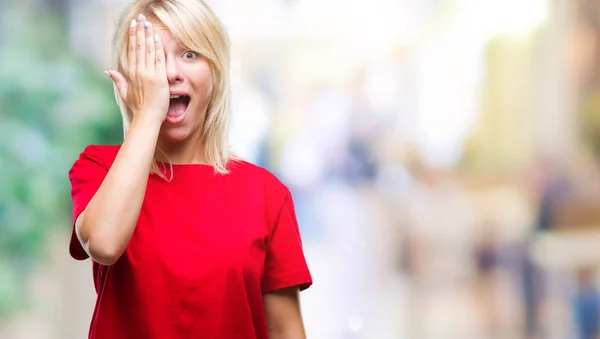 Young Beautiful Blonde Woman Wearing Red Shirt Isolated Background Covering — Stock Photo, Image