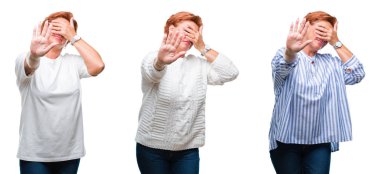 Kolaj orta yaş üst düzey kadın beyaz bir arka plan eller gözlerle kapsayan izole ve stop jest ile acı ve korku ifadesi. Utandım ve negatif kavramı.