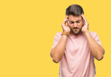 Çünkü genç yakışıklı adam arka plan baş baş ağrısı için el ile izole stres. Migren muzdarip.