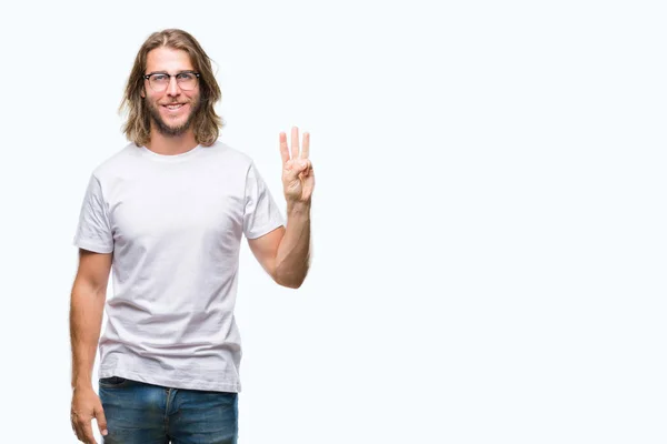 Jovem Homem Bonito Com Cabelos Longos Vestindo Óculos Sobre Fundo — Fotografia de Stock