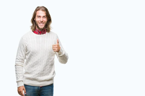 Junger Gutaussehender Mann Mit Langen Haaren Der Einen Winterpullover Über — Stockfoto