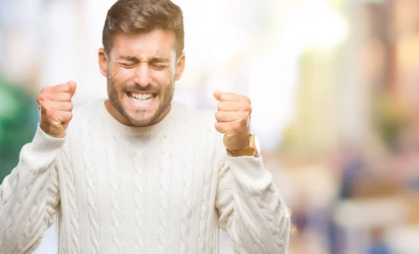 Der Junge Gut Aussehende Mann Trägt Einen Winterpullover Über Isoliertem — Stockfoto