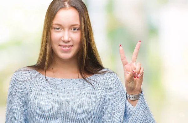 Joven Hermosa Mujer Caucásica Con Suéter Invierno Sobre Fondo Aislado — Foto de Stock