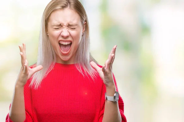 Giovane Donna Bionda Indossa Maglione Invernale Sfondo Isolato Celebrando Pazzo — Foto Stock