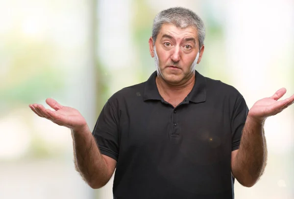 Beau Vieillard Sur Fond Isolé Expression Désemparée Confuse Avec Les — Photo