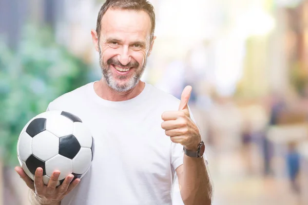 Mezza Età Hoary Uomo Anziano Che Tiene Palla Calcio Sfondo — Foto Stock