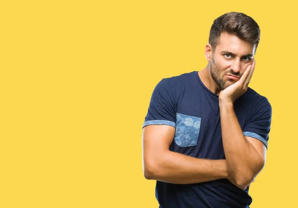 Jovem Homem Bonito Sobre Fundo Isolado Pensando Parecendo Cansado Entediado — Fotografia de Stock