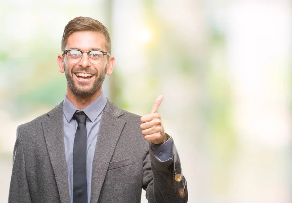 Giovane Uomo Affari Bello Sfondo Isolato Facendo Pollici Felici Gesto — Foto Stock