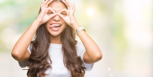 Ung Vacker Arabisk Kvinna Över Isolerade Bakgrund Gör Gest Som — Stockfoto