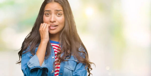 Giovane Bella Donna Araba Sfondo Isolato Cercando Stressato Nervoso Con — Foto Stock