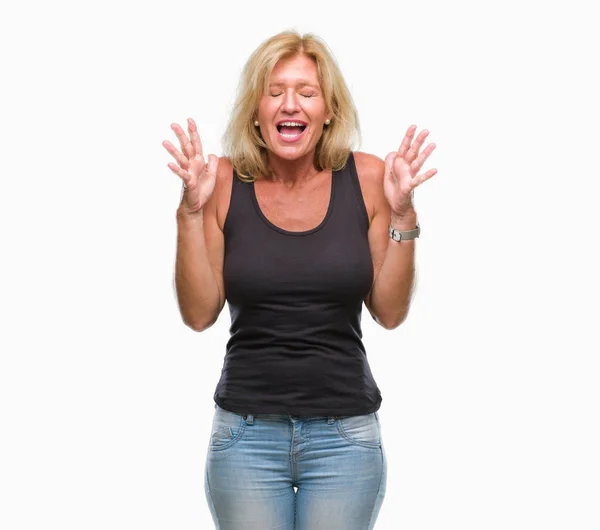 Orta Yaş Sarışın Kadın Izole Arka Plan Çılgın Kızgın Bağırarak — Stok fotoğraf