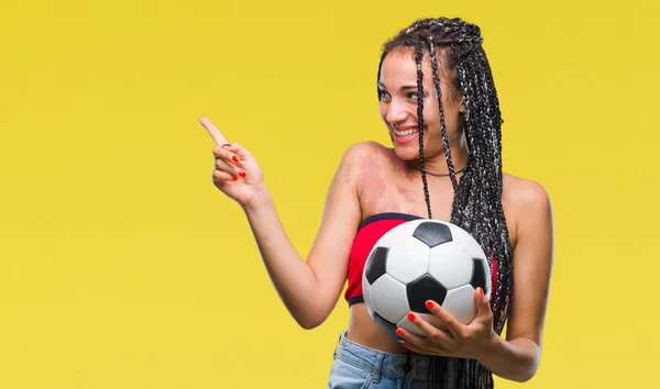 Joven Trenzado Pelo Africano Americano Con Marca Nacimiento Sosteniendo Pelota —  Fotos de Stock