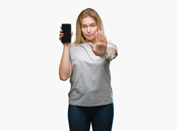 Young Caucasian Woman Showing Screen Smartphone Isolated Background Open Hand — Stock Photo, Image