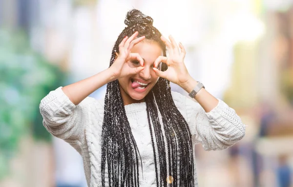 Jovem Trançado Cabelo Afro Americano Menina Vestindo Suéter Sobre Fundo — Fotografia de Stock