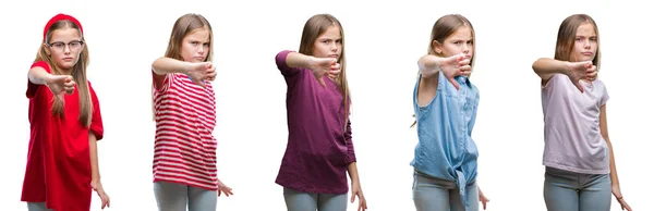 Fiatal Szép Lány Kisgyerek Látszó Boldogtalan Dühös Mutatja Elutasítása Hüvelykujját — Stock Fotó