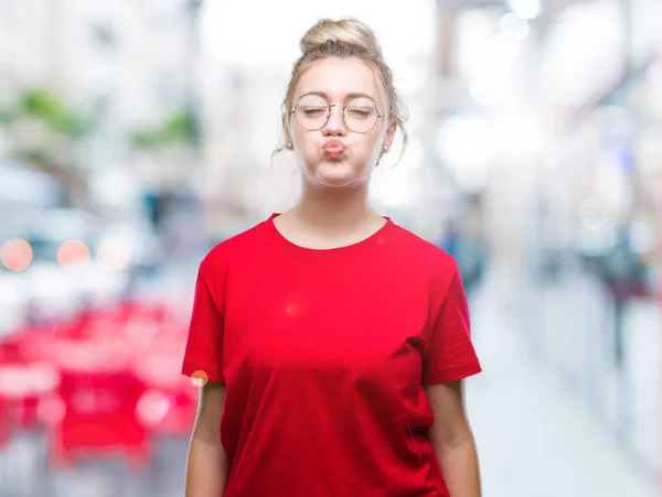 Jonge Blonde Vrouw Bril Geïsoleerde Achtergrond Puffend Wangen Met Grappige — Stockfoto