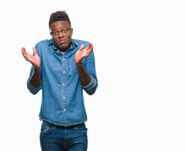 Junger Afrikanisch Amerikanischer Mann Mit Isoliertem Hintergrund Ratloser Und Verwirrter — Stockfoto
