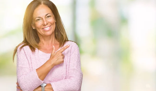 Hermosa Mujer Adulta Mediana Edad Con Suéter Invierno Sobre Fondo — Foto de Stock