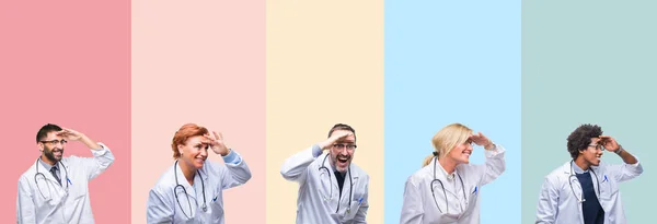 Colagem Médicos Profissionais Sobre Listras Coloridas Fundo Isolado Muito Feliz — Fotografia de Stock