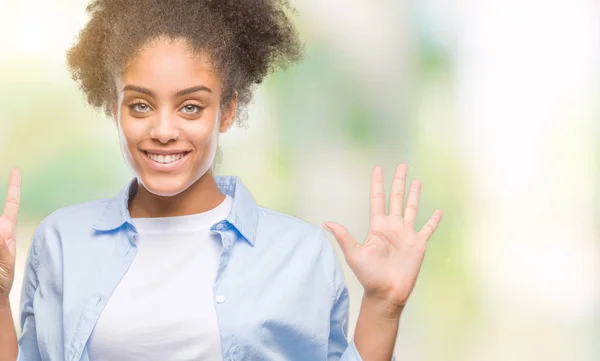 Junge Afroamerikanerin Über Isoliertem Hintergrund Die Mit Finger Nummer Sieben — Stockfoto
