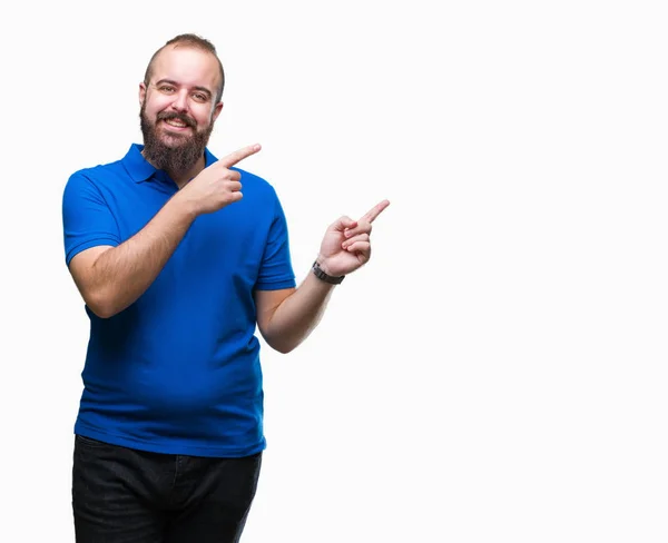 Joven Hombre Hipster Caucásico Con Camisa Azul Sobre Fondo Aislado — Foto de Stock