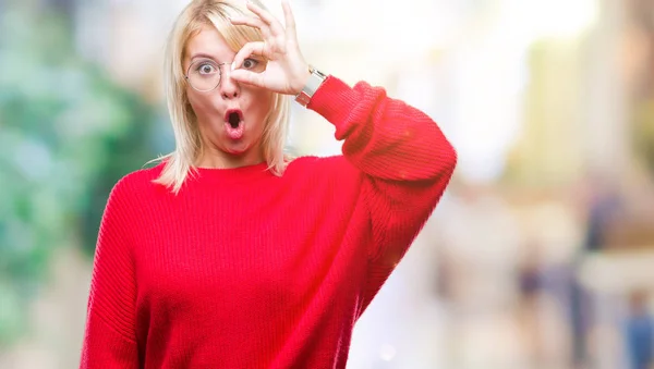 Junge Schöne Blonde Frau Mit Pullover Und Brille Über Isoliertem — Stockfoto