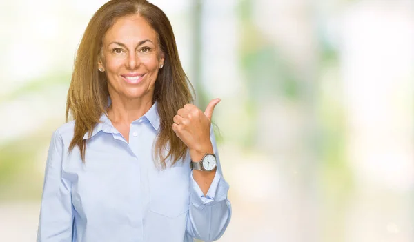 Hermoso Negocio Mediana Edad Mujer Adulta Sobre Fondo Aislado Haciendo —  Fotos de Stock