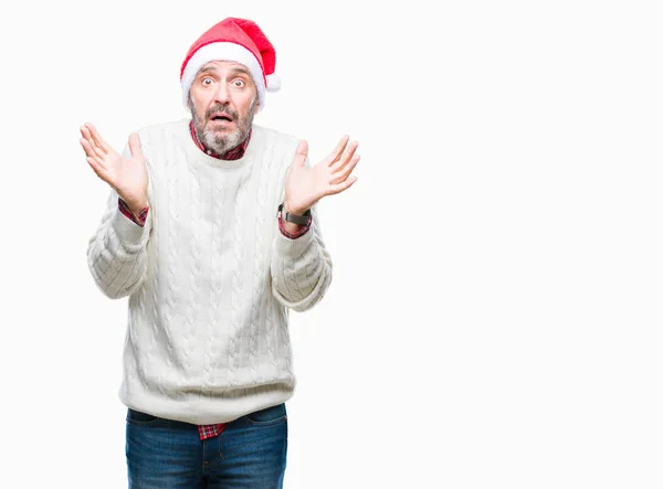 Mezza Età Hoary Uomo Anziano Indossa Cappello Natale Sfondo Isolato — Foto Stock