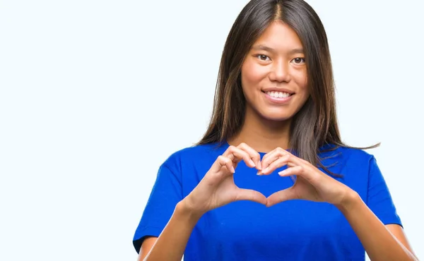 Junge Asiatin Lächelt Und Zeigt Herz Symbol Mit Händen — Stockfoto