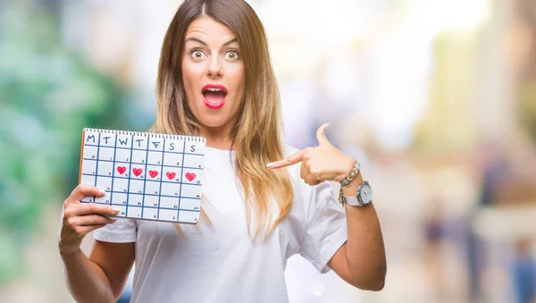 Joven Hermosa Mujer Sosteniendo Calendario Menstruación Sobre Fondo Aislado Con — Foto de Stock