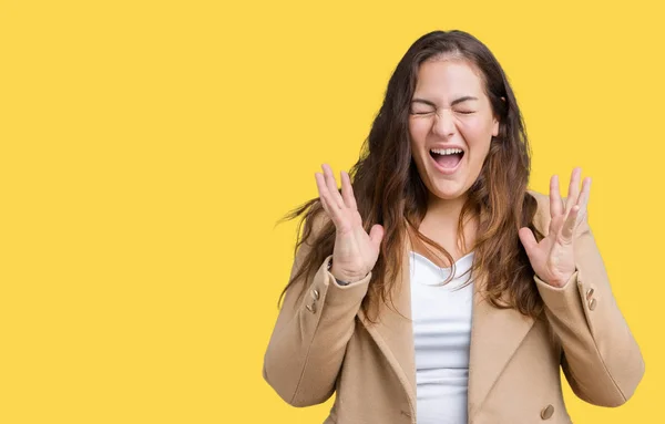 Vackra Storlek Ung Kvinna Som Bär Vinterpäls Över Isolerade Bakgrund — Stockfoto