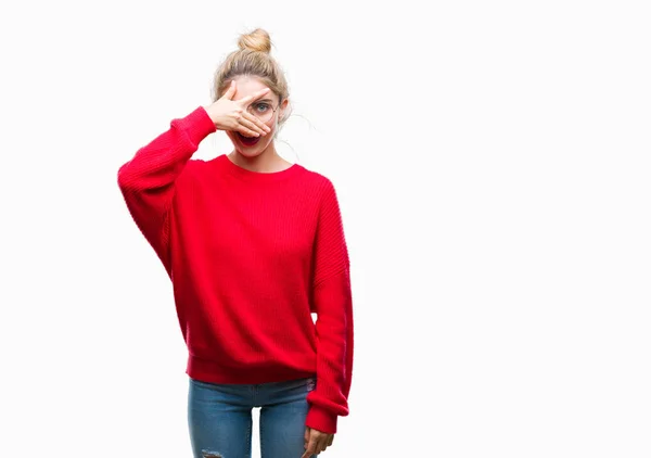 Unga Vackra Blonda Kvinnan Klädd Röd Tröja Och Glasögon Över — Stockfoto