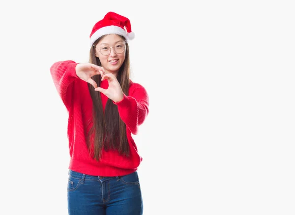 Mulher Chinesa Jovem Sobre Fundo Isolado Vestindo Chapéu Natal Sorrindo — Fotografia de Stock