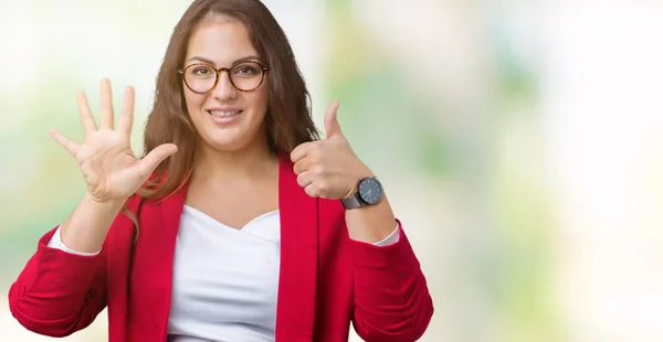 Hermosa Mujer Negocios Más Tamaño Joven Usando Chaqueta Elegante Gafas —  Fotos de Stock