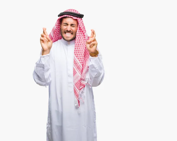 Joven Hombre Guapo Usando Keffiyeh Sobre Fondo Aislado Sonriendo Cruzando — Foto de Stock