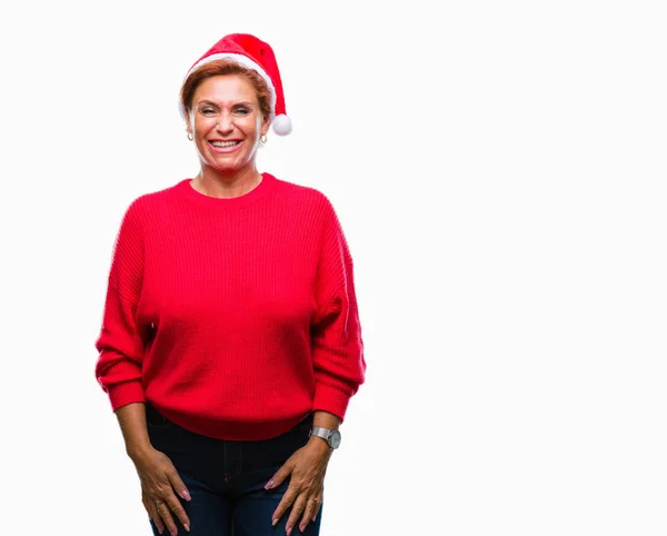 Mulher Ruiva Caucasiana Sênior Atrativa Usando Chapéu Natal Sobre Fundo — Fotografia de Stock