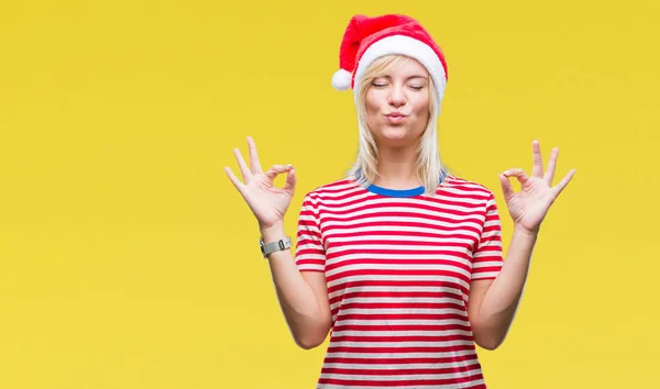 Mladá Krásná Blondýna Žena Nosí Vánoční Čepice Izolované Pozadí Relaxovat — Stock fotografie