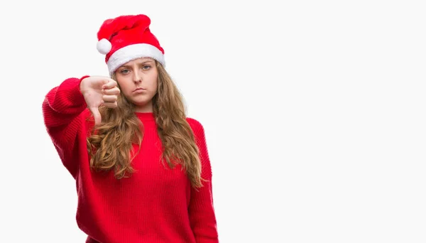 Unga Blonda Kvinnan Jultomten Hatt Med Arga Ansikte Negativt Tecken — Stockfoto