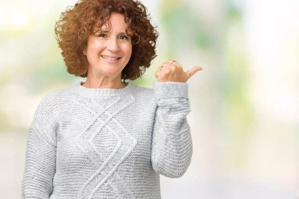 Piękny Środkowy Ager Senior Kobiety Swetrze Zima Białym Tle Uśmiechnięty — Zdjęcie stockowe