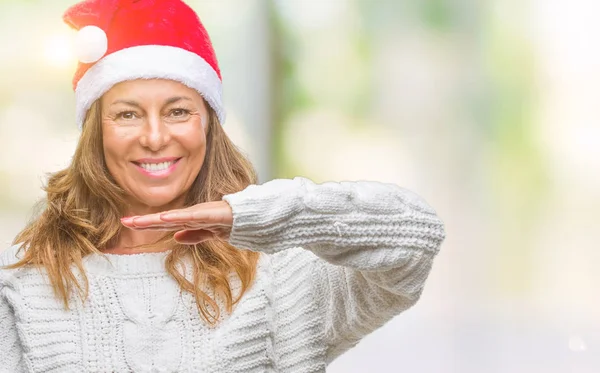 Femme Hispanique Âgée Moyen Âge Portant Chapeau Noël Sur Fond — Photo