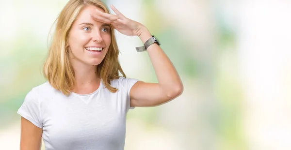 Mooie Jonge Vrouw Dragen Casual Wit Shirt Geïsoleerd Achtergrond Erg — Stockfoto